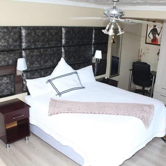 Max B&B イースト・ロンドン エクステリア 写真